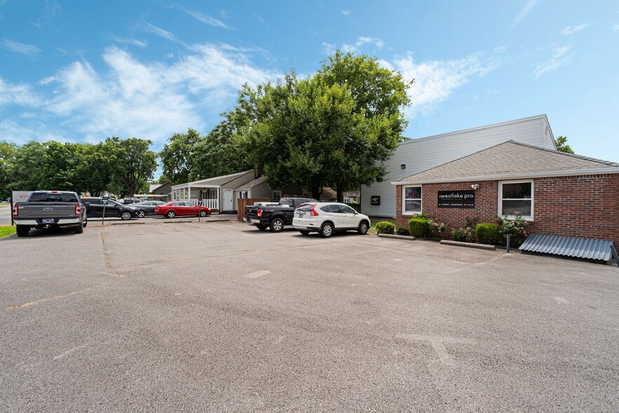 Primary Photo Of 515 E Iris Dr, Nashville Loft Creative Space For Sale