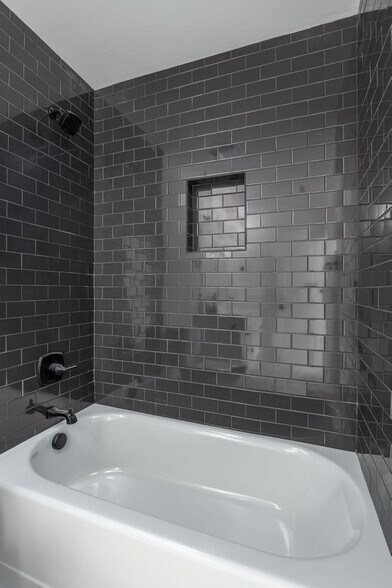 More Photos Of 353-505 Hungry Hollow Rd SE, Cleveland Multifamily For Sale