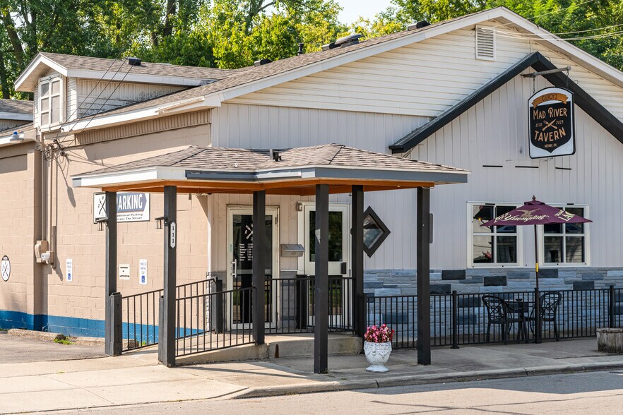 More Photos Of 108-111 W Main St, Medway Restaurant For Sale