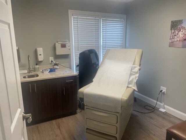 More Photos Of 1137 Alpharetta St, Roswell Office Residential For Lease