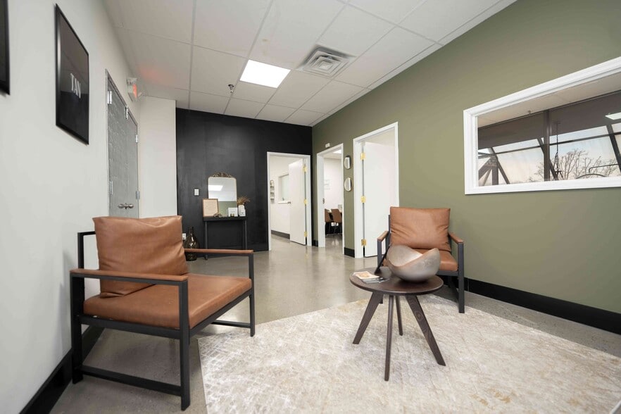 More Photos Of 8 John Walsh Blvd, Peekskill Office For Lease