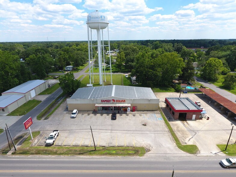 More Photos Of 501 W 4th St, DeQuincy Freestanding For Lease