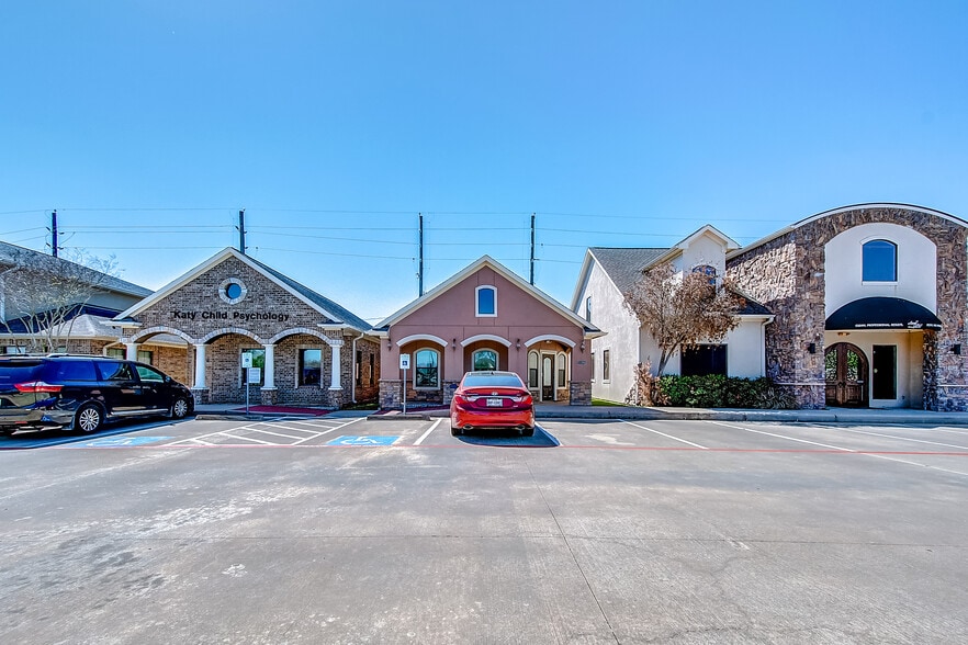 More Photos Of 21386 Provincial Blvd, Katy Medical For Sale
