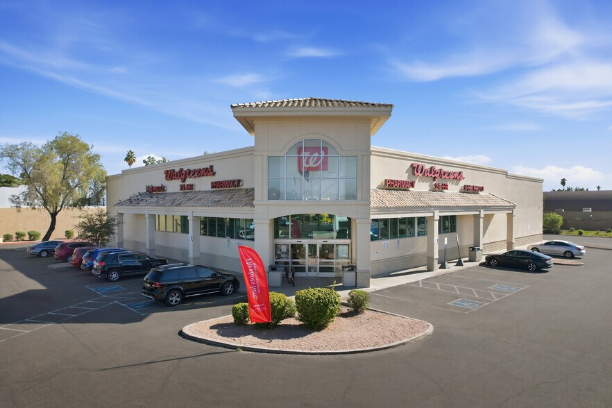 Primary Photo Of 4249 W Glendale Ave, Phoenix Drugstore For Sale