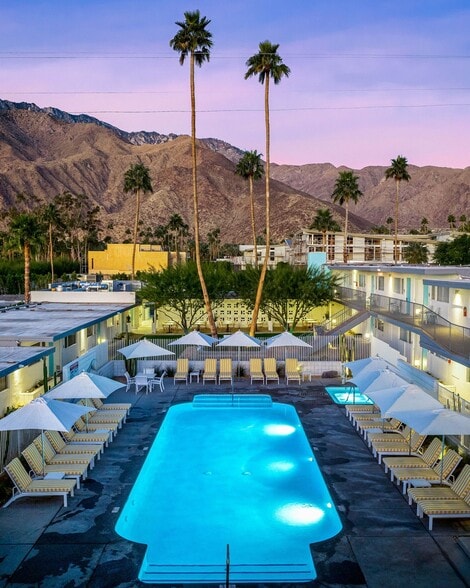 More Photos Of 1466 N Palm Canyon Dr, Palm Springs Hotel For Lease