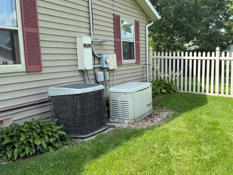 More Photos Of 13+/-Beds Established Memory Care Northern IL, Princeton Assisted Living For Sale