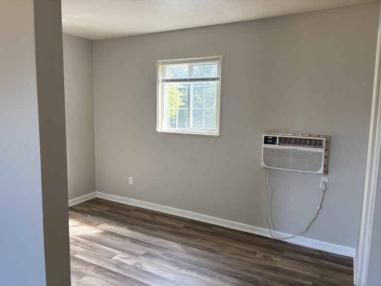 More Photos Of 5125 W 10th St, Indianapolis Apartments For Sale