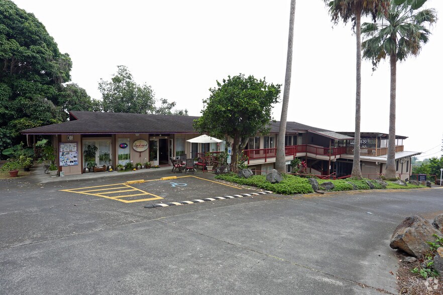 More Photos Of 81-6587 Mamalahoa Hwy, Kealakekua Storefront Retail Office For Sale