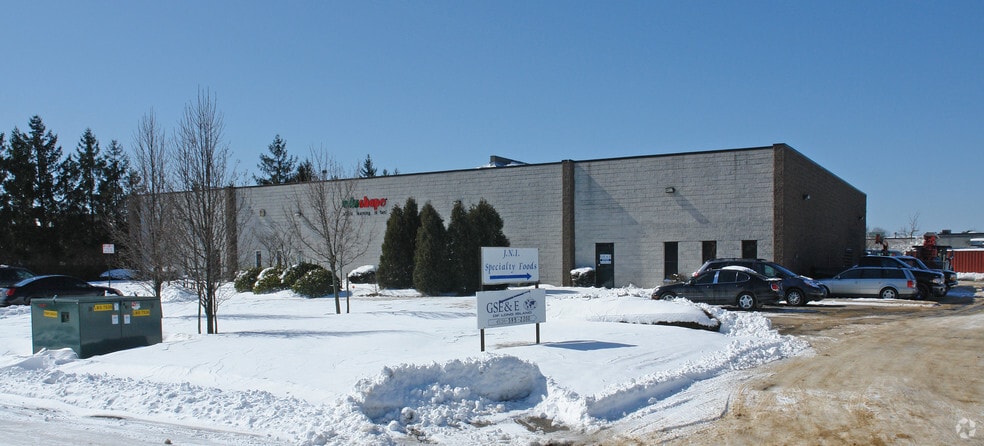 More Photos Of 28 Brandywine Dr, Deer Park Manufacturing For Sale