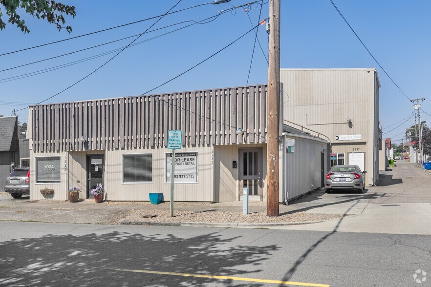 Primary Photo Of 1235 Cross St SE, Salem Freestanding For Lease