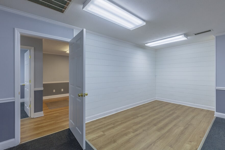 More Photos Of 1438 Battlefield Pky, Fort Oglethorpe Office For Sale