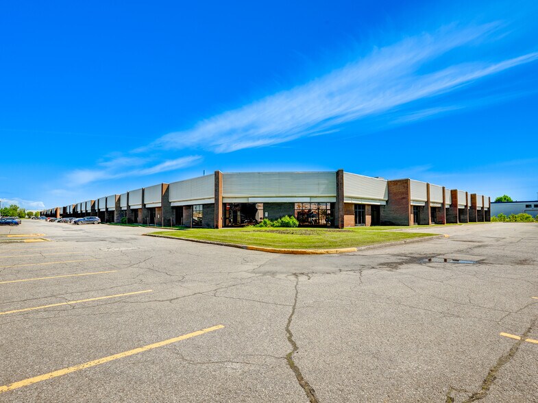 More Photos Of 1520-1660 Av 55E, Montréal Warehouse For Lease