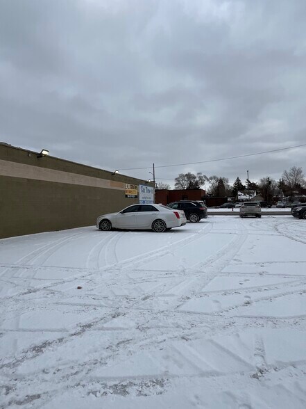 More Photos Of 20477 Van Dyke St, Detroit General Retail For Sale