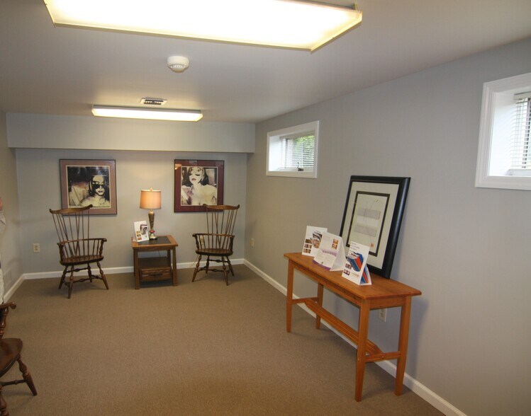 More Photos Of 960 Beaver Grade Rd, Coraopolis Medical For Lease