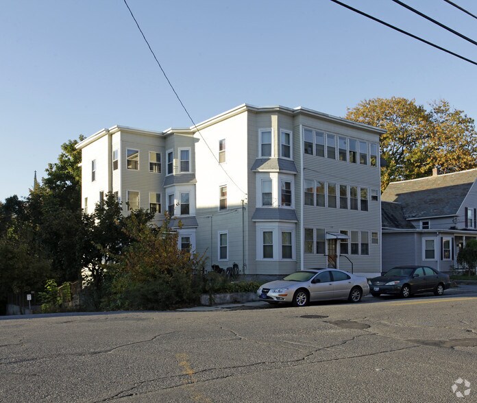 Primary Photo Of 113 Spruce St, Leominster Apartments For Sale