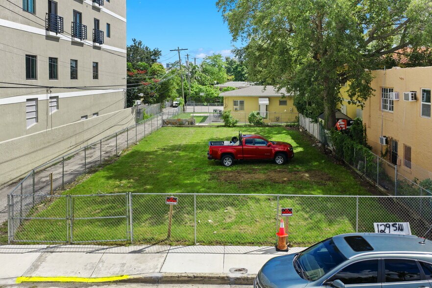 More Photos Of 129 SW 21st Ave, Miami Land For Sale