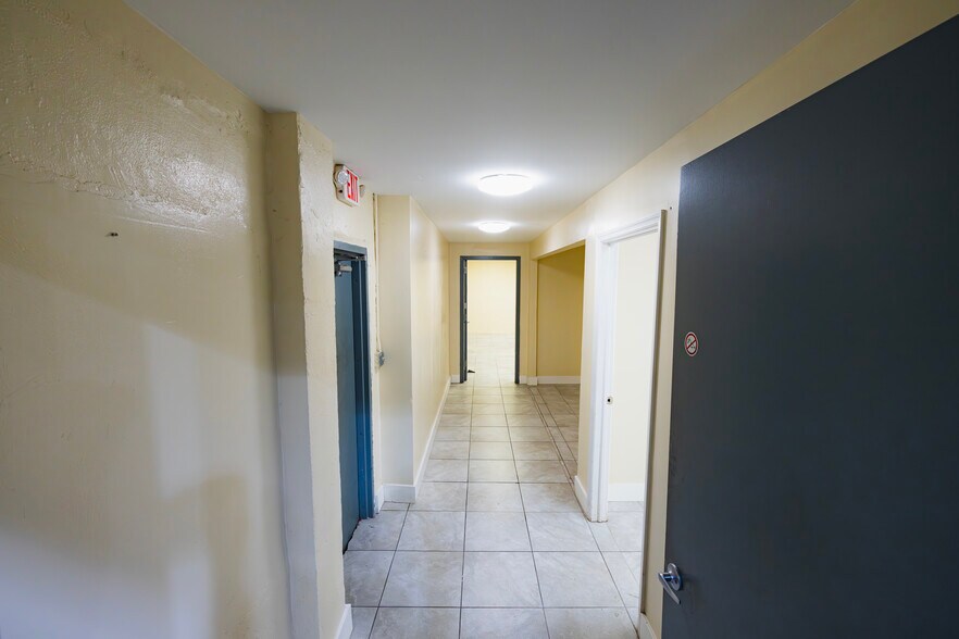 More Photos Of 3805 NW 35th Ave, Miami Warehouse For Sale