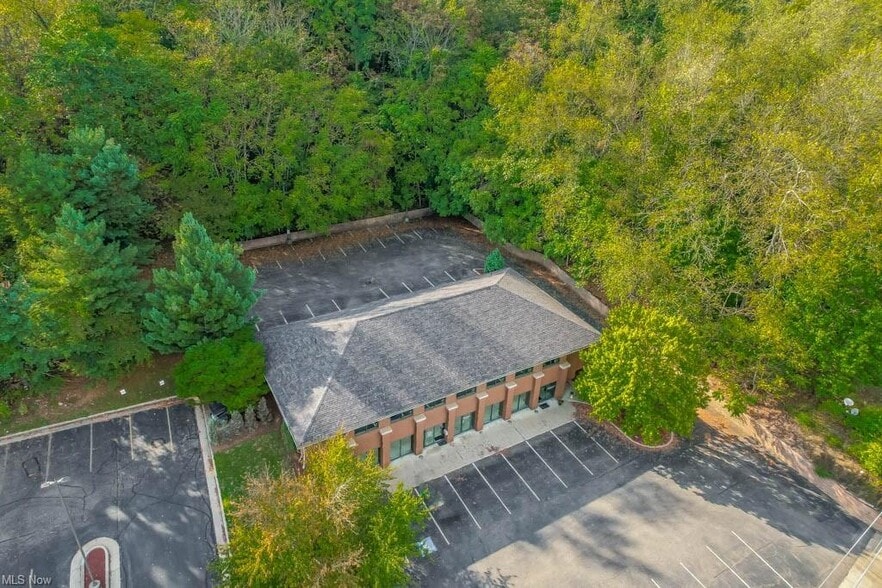 More Photos Of 1375 S Main St, North Canton Office For Sale