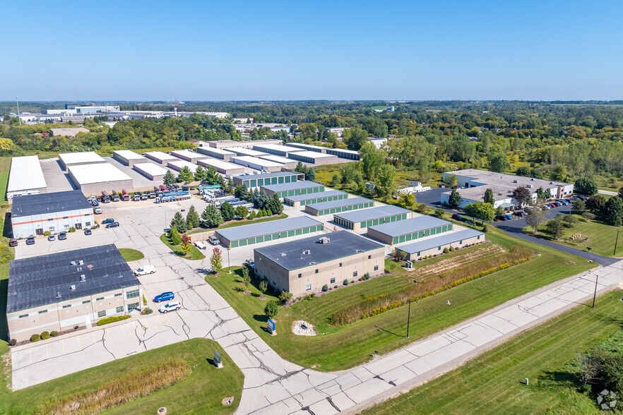 More Photos Of 520 Technology Way, Saukville Warehouse For Lease