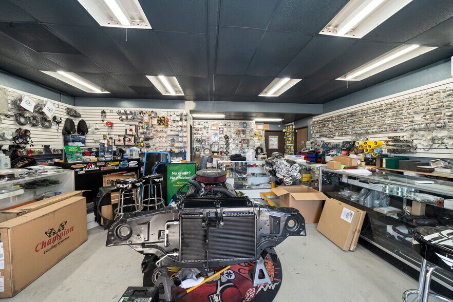 More Photos Of 471 S Allen St, San Bernardino Service For Sale