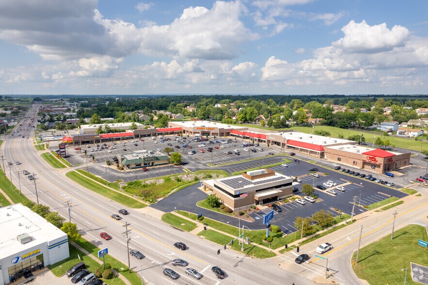 More Photos Of 11965 St. Charles Rock Rd, Bridgeton Office For Lease