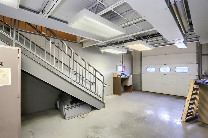 More Photos Of 3 Superior Way, Uniontown Auto Dealership For Sale