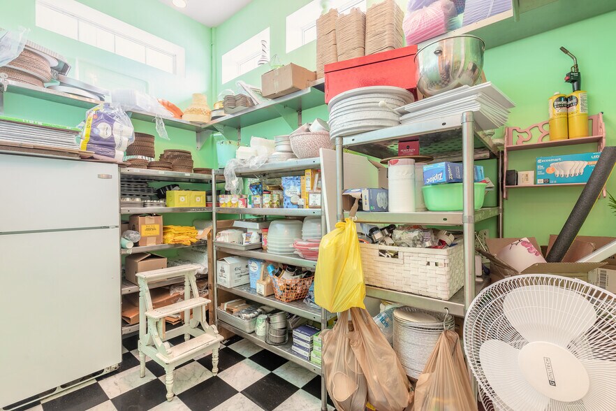 More Photos Of 197 E Church St, Deland General Retail For Sale