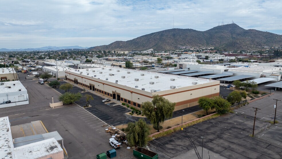 Primary Photo Of 2255 W Desert Cove Ave, Phoenix Warehouse For Lease