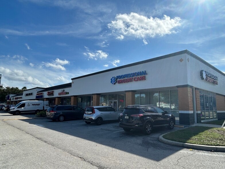 More Photos Of 6160-6182 Gunn Hwy, Tampa Unknown For Lease