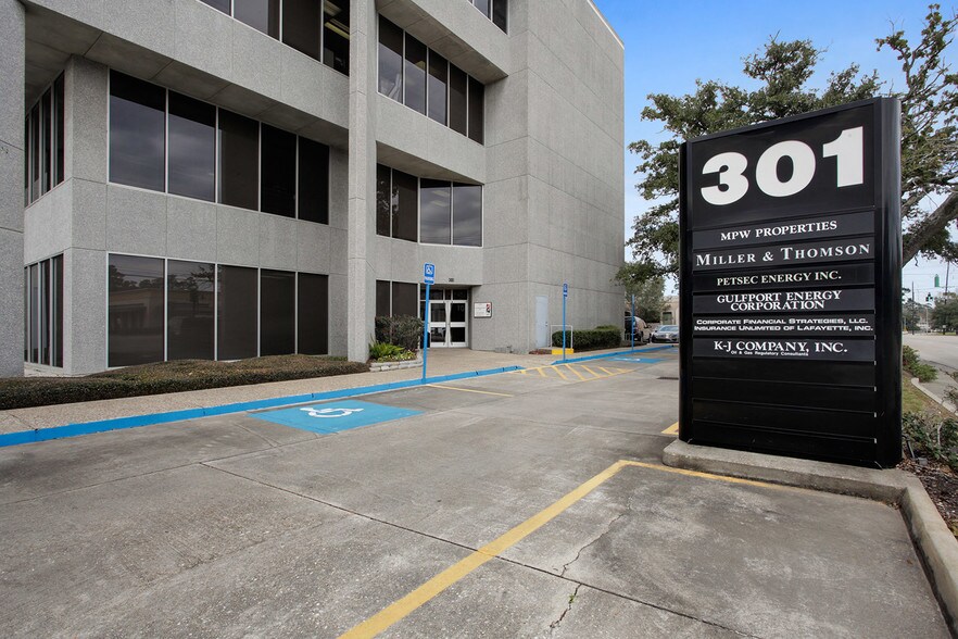 More Photos Of 301 Kaliste Saloom Rd, Lafayette Serviced Offices For Lease