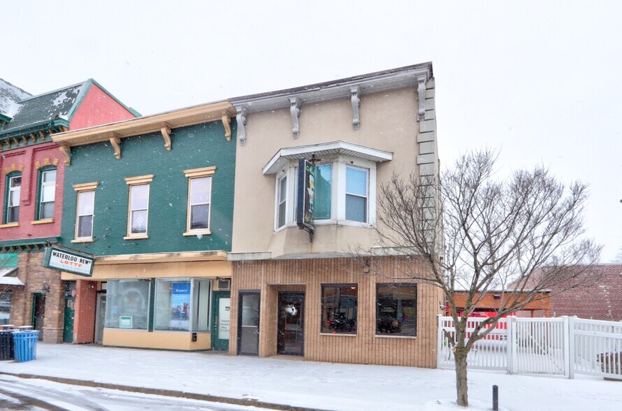 More Photos Of 14 E Main St, Waterloo Township Bar For Sale