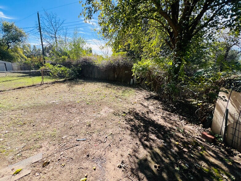 More Photos Of 2256 Donna Dr, Norman Multifamily For Sale