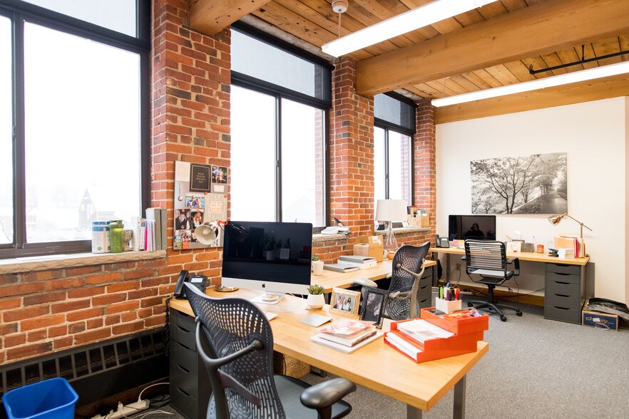 More Photos Of 44 Merrimac St, Newburyport Office For Lease