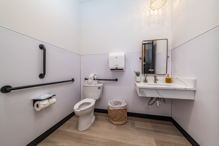 More Photos Of 3169 W Belltower Dr, Meridian Office For Sale