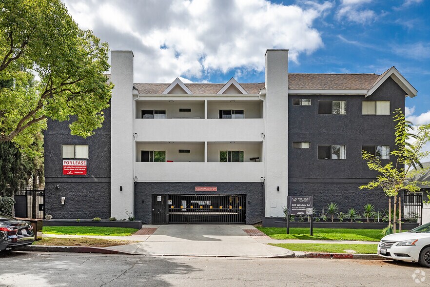 More Photos Of 420 W Windsor Rd, Glendale Apartments For Sale