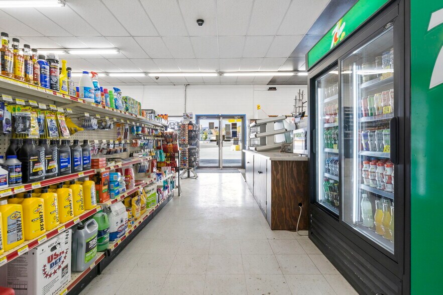 More Photos Of 10 E Main St, Castle Dale Convenience Store For Sale