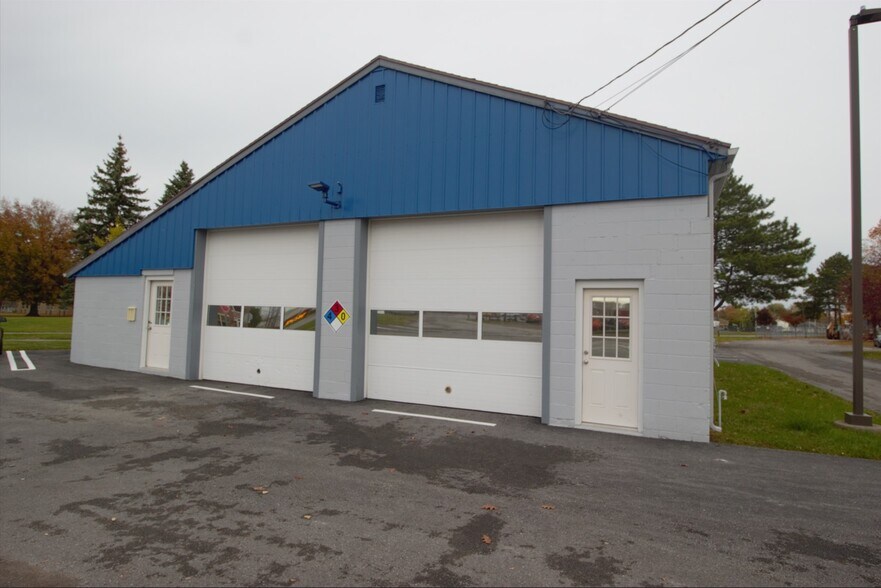 More Photos Of 52 Henry St, Hilton Warehouse For Sale