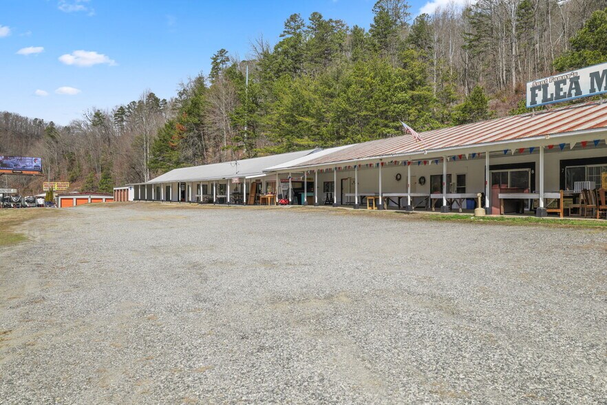 More Photos Of 5264 US Highway 74 W, Whittier Storefront Retail Residential For Sale