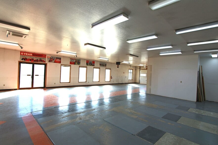 More Photos Of 2765 US Highway 2 W, Kalispell Industrial For Sale