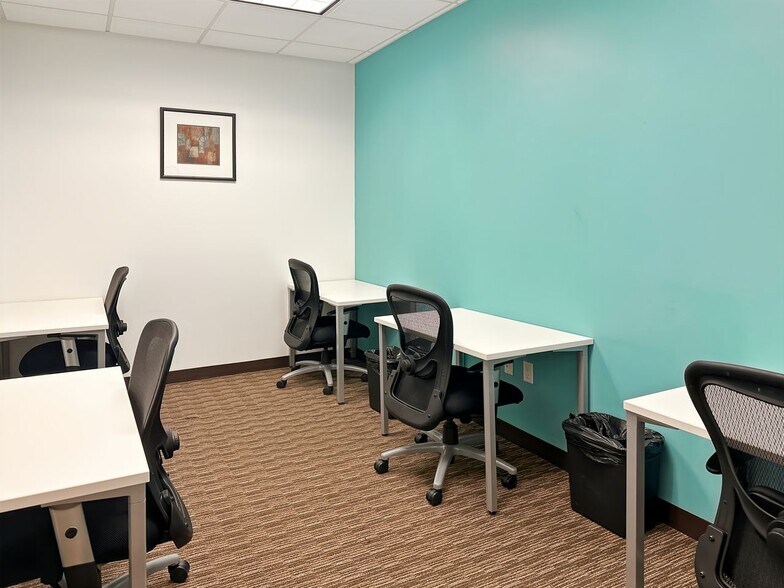More Photos Of 2929 Allen Pky, Houston Coworking Space