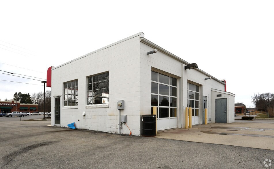 More Photos Of 1307 N Detroit St, Xenia Auto Repair For Sale