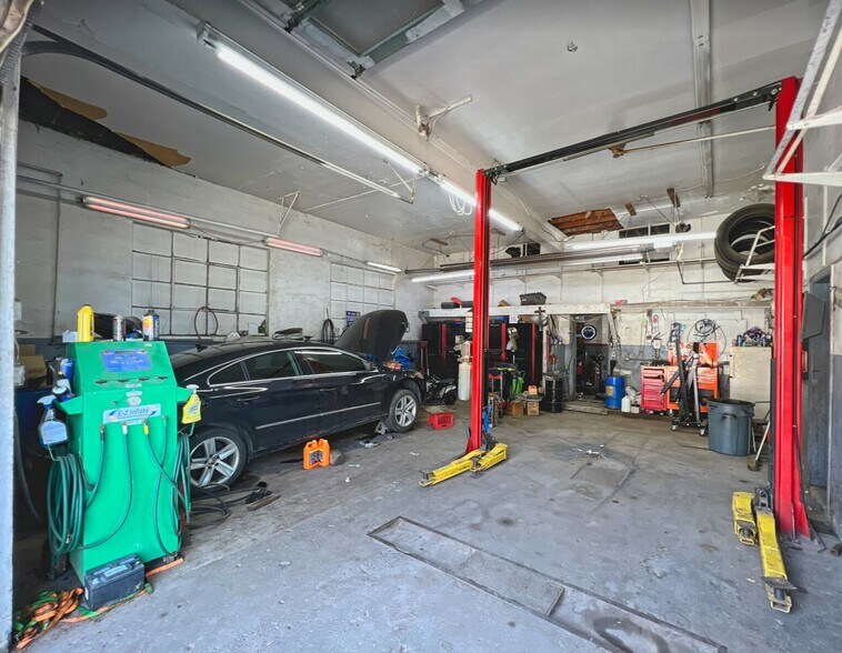 More Photos Of 808 Main Ave, Nitro Auto Repair For Sale