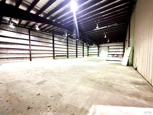 More Photos Of 2160 Grand Caillou Rd, Houma Distribution For Lease