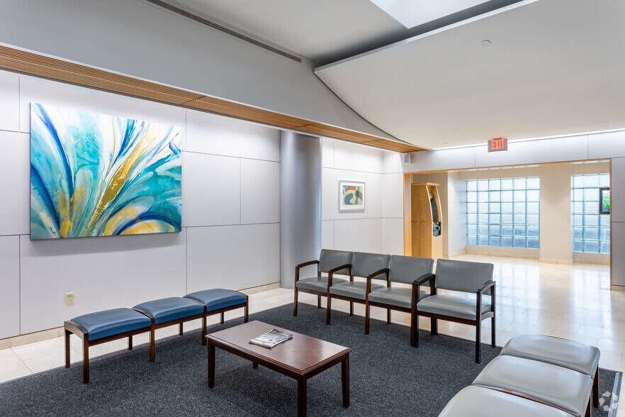 More Photos Of 1 Long Wharf Dr, New Haven Medical For Lease