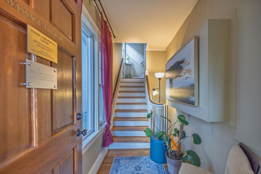 More Photos Of 346 Merrimon Ave, Asheville Medical For Sale