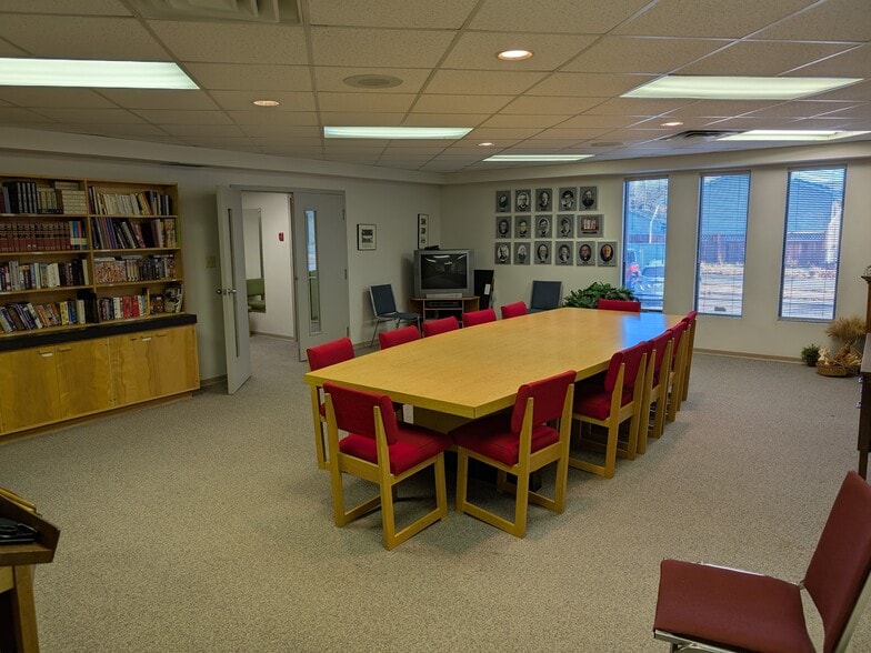 More Photos Of 8405 83rd St NW, Edmonton Religious Facility For Sale