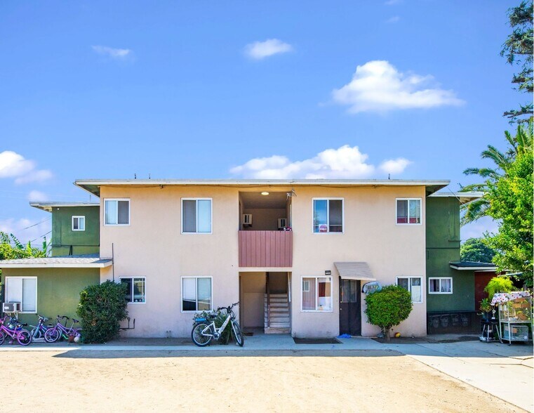 More Photos Of 1072 W Wilson St, Pomona Apartments For Sale