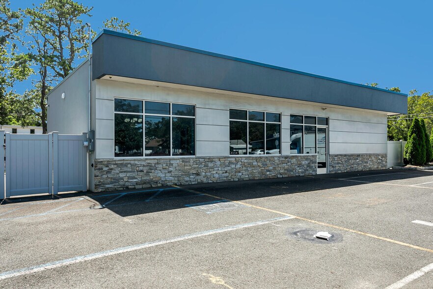 More Photos Of 431 Mantoloking Rd, Brick Storefront Retail Office For Sale