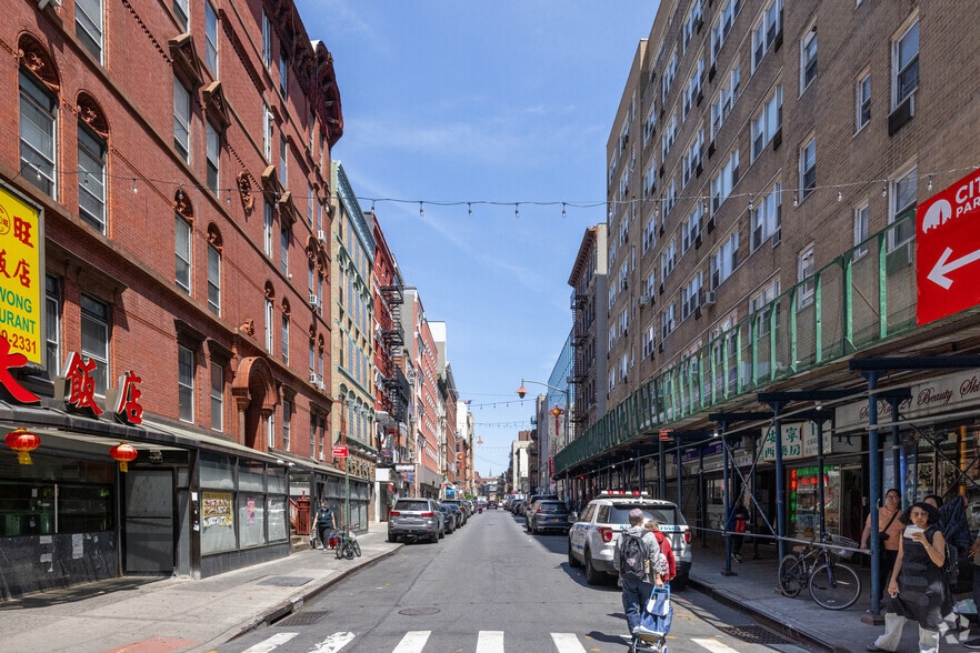 More Photos Of 13 Elizabeth St, New York Storefront Retail Residential For Lease