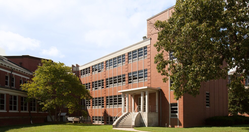 More Photos Of 600 N Main St, Mount Vernon Congregate Senior Housing For Sale